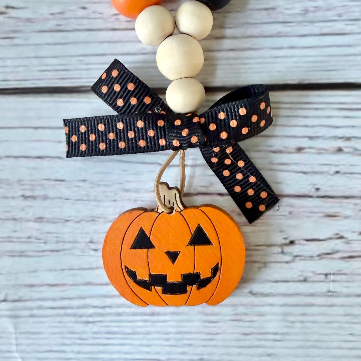 Retro Halloween Jack-o-lantern Mini Bead Loop